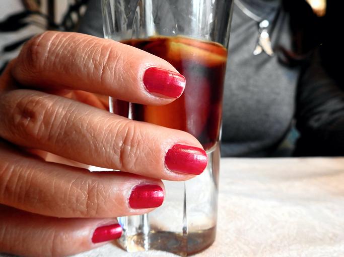 i ženy mají rády kvalitní drink